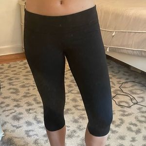 Lululemon Low-Waist Black Capri Leggings